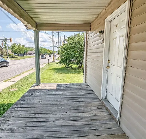 303 N Tillotson Ave — Photo 9