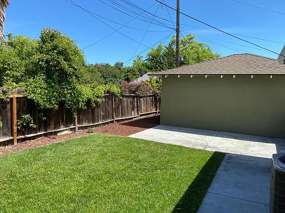 4th image of 43 Wistaria Way