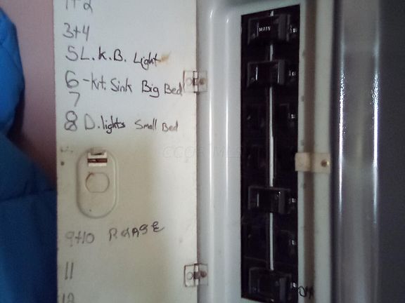 5th image of 256 Barnhart St