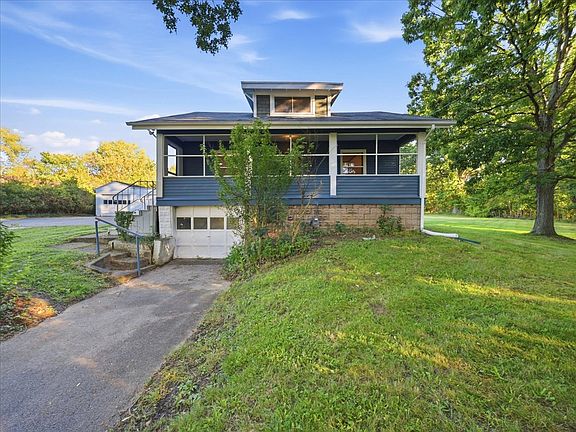 2nd image of 118 Todd Ln