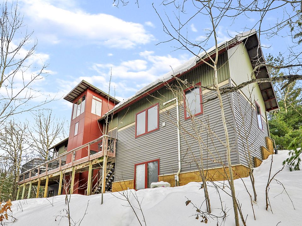 2nd image of 15683 Sandhill Cir