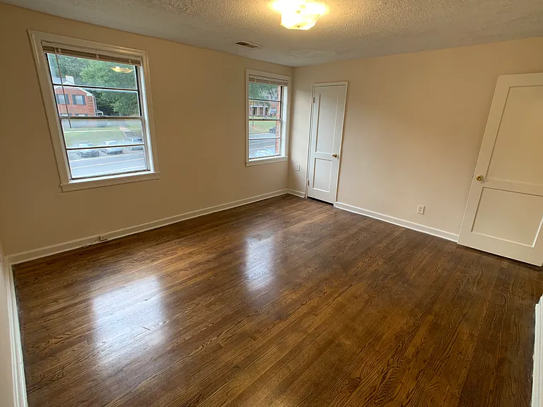 1691 Valley Ave — Photo 21