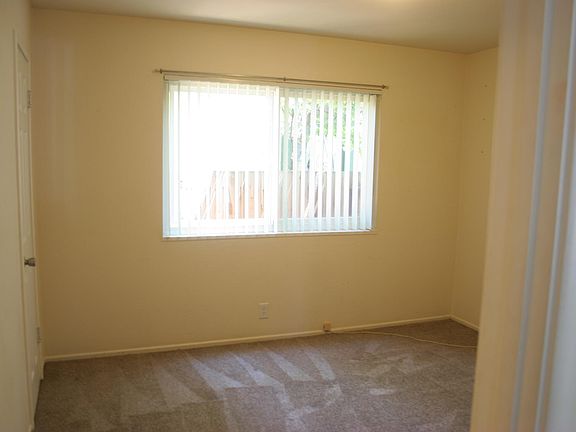 5th image of 1125 Minnesota Ave APT 2