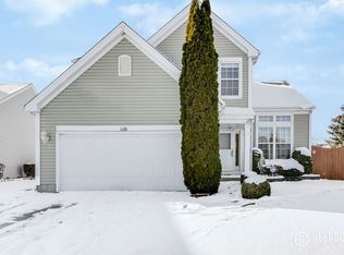 110 Augusta Dr, Streamwood, IL