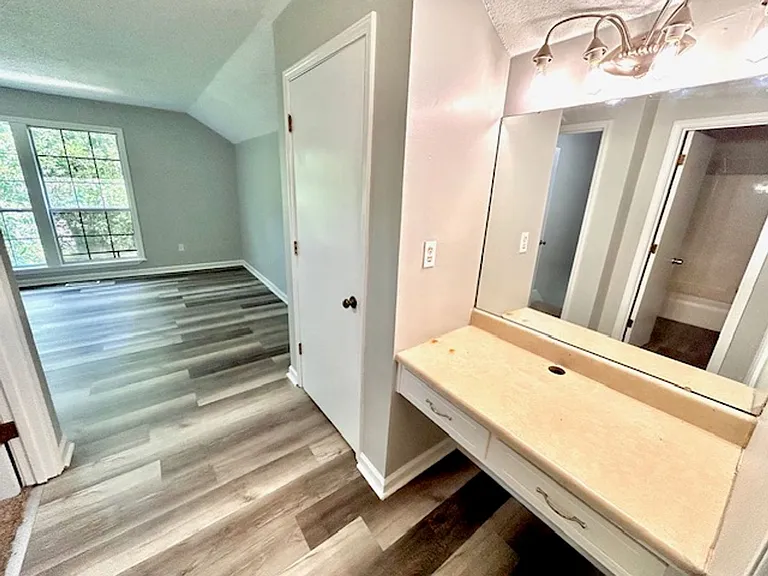 9024 Mahogany Row SE — Photo 19