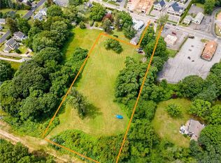 66 W Main St, Clinton, CT 06413