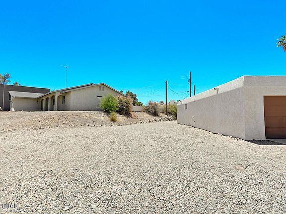 4th image of 2510 Castaway Dr