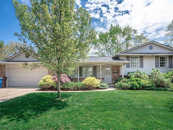 3rd image of 2075 Mershon Dr