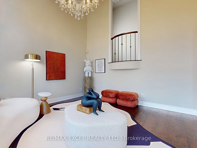 215 Coons Rd — Photo 5