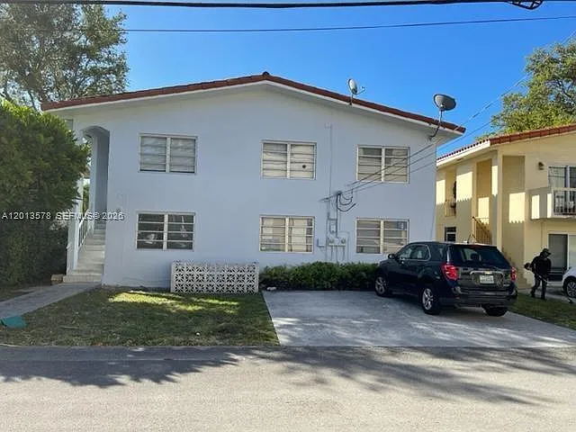 517 Menendez Ave #- — Photo 31