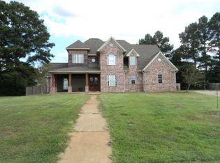 405 Bullock Cir, Richland, MS 39218