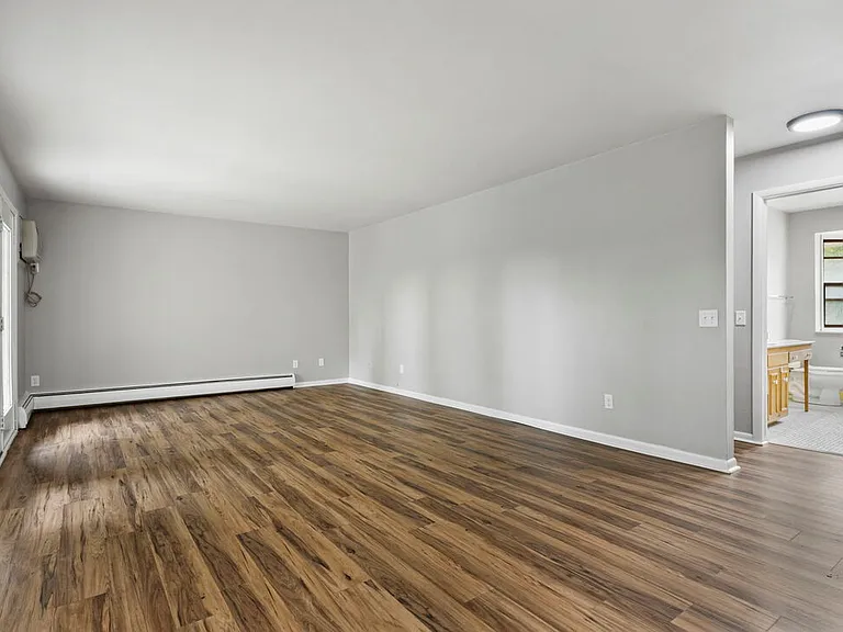 5006 Whitcomb Dr #8 — Photo 5
