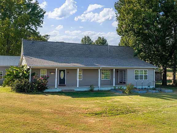 2nd image of 420 Sanford Rd