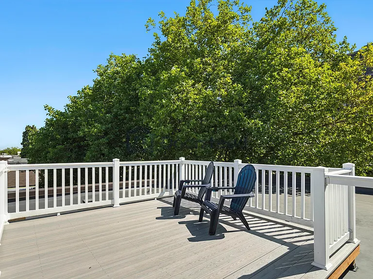 601 Summit Ave E #401 — Photo 32