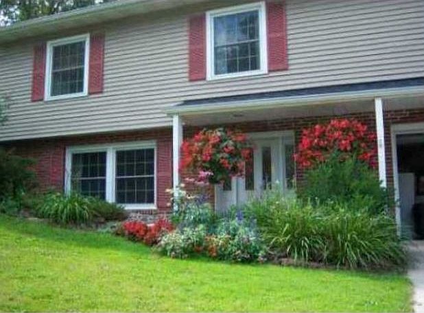 1st image of 73 Fairlawn Dr