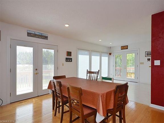 2nd image of 70 Country Dr