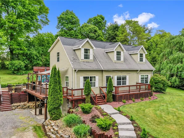 4364 Mount Royal Blvd, Allison Park, PA 15101