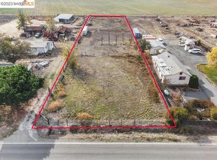 2521 E Cypress Rd #B, Oakley, CA 94561