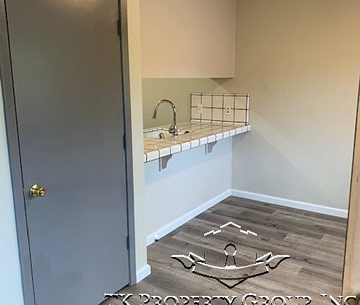 4th image of 108 Ophir St #F