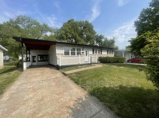 2355 Love Ln, Florissant, MO