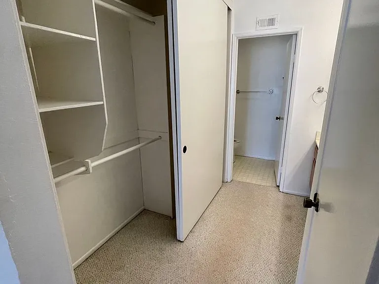 15943 Sunnyfield Pl — Photo 18
