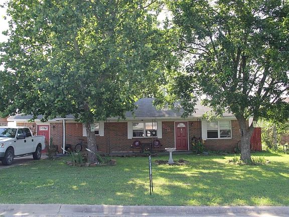 2nd image of 102 Wade Dr