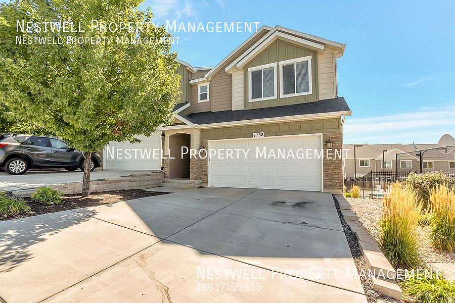 1st image of 4138 N Cresthaven Ln