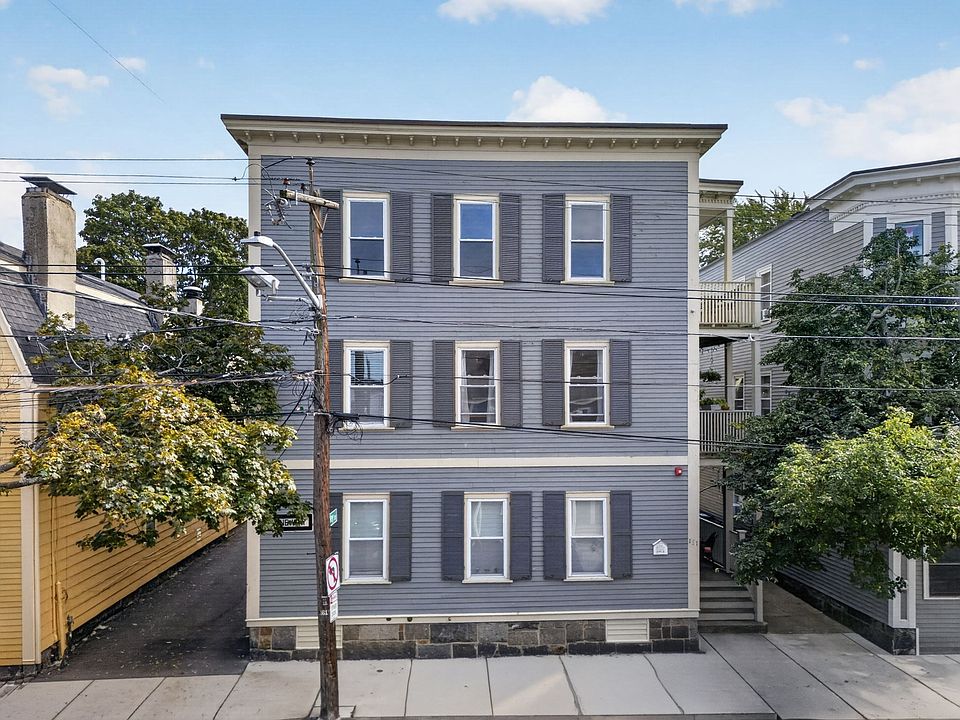 1st image of 131 Derby St APT 1R