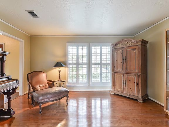 5th image of 15811 Pinyon Creek Dr
