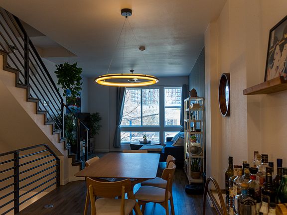 5th image of 2200 Tremont Pl Unit 7
