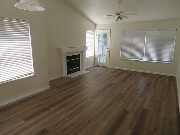 2nd image of 9026 Duovo Way