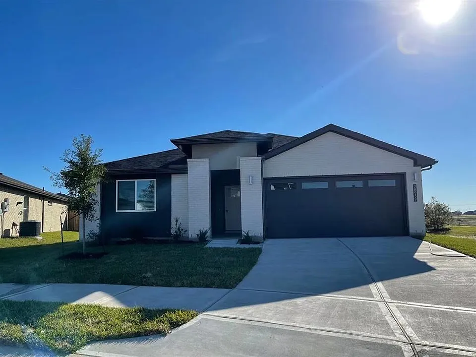28939 Lupo River Ct