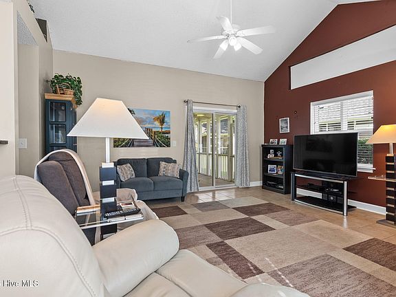 4th image of 3311 Belmont Circle