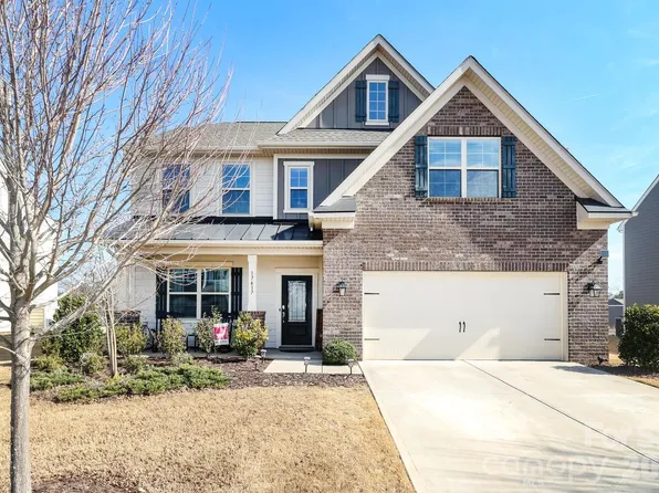 17417 Snug Harbor Rd, Charlotte, NC 28278