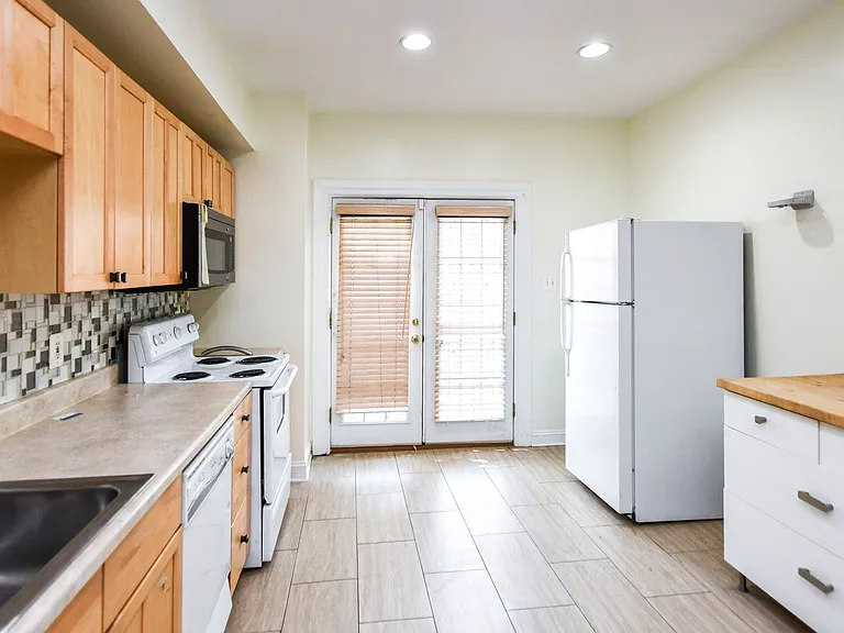 1651 Gales St NE — Photo 16