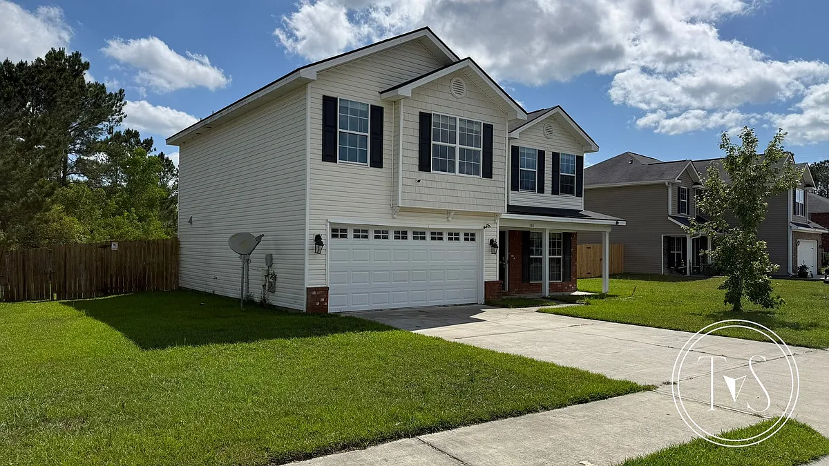 Building Photo - 150 Grandview Dr