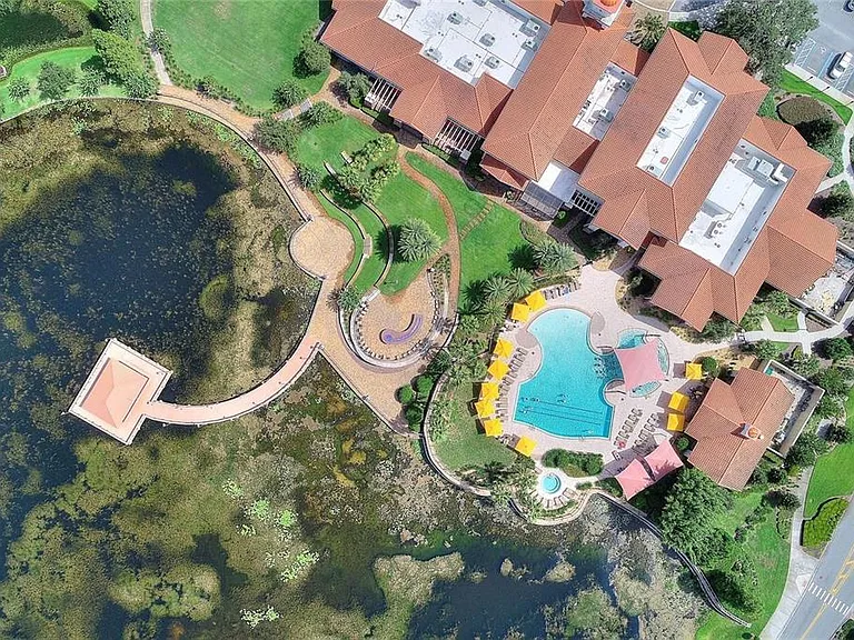 576 Cantabria Dr — Photo 49