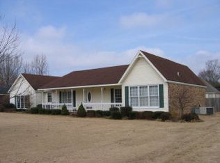 1015 Dearborn Ave, Muscle Shoals, AL 35661