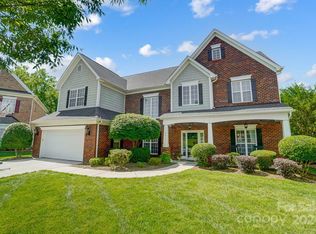 8409 River Walk Ct, Waxhaw, NC 28173