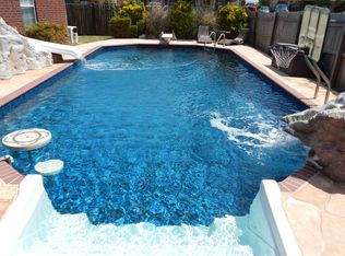 2410 Tyler Ln, Moore, OK 73170