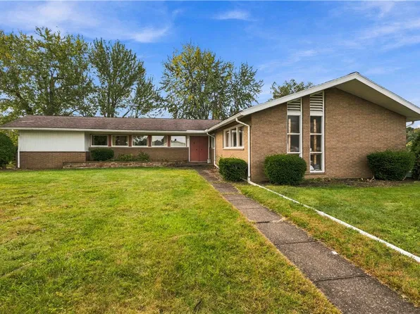 41 Seanor St, Jeannette, PA 15644