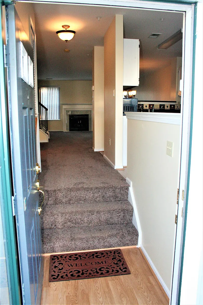 Building Photo - 1520 Danewood Ct