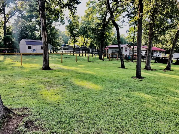 232 E Shady Ln, Murchison, TX 75778