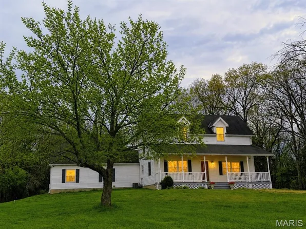 8578 Lizard Ln, Dittmer, MO 63023
