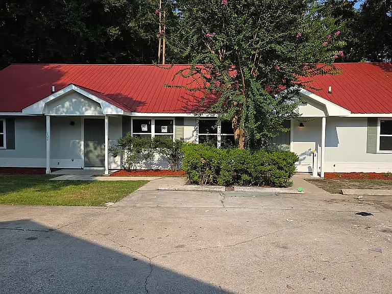 104 Clarks Bluff Rd