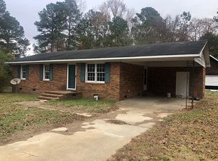 490 Lucas Rd, Roseboro, NC 28382