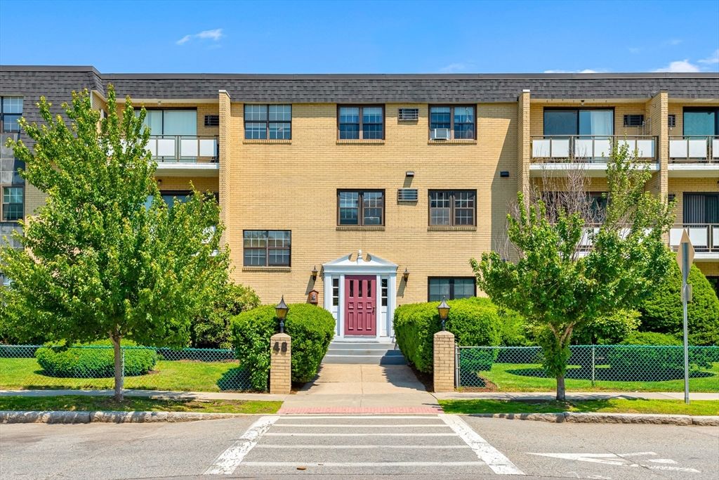 48 Bigelow Ave APT 28, Watertown, MA - View 3