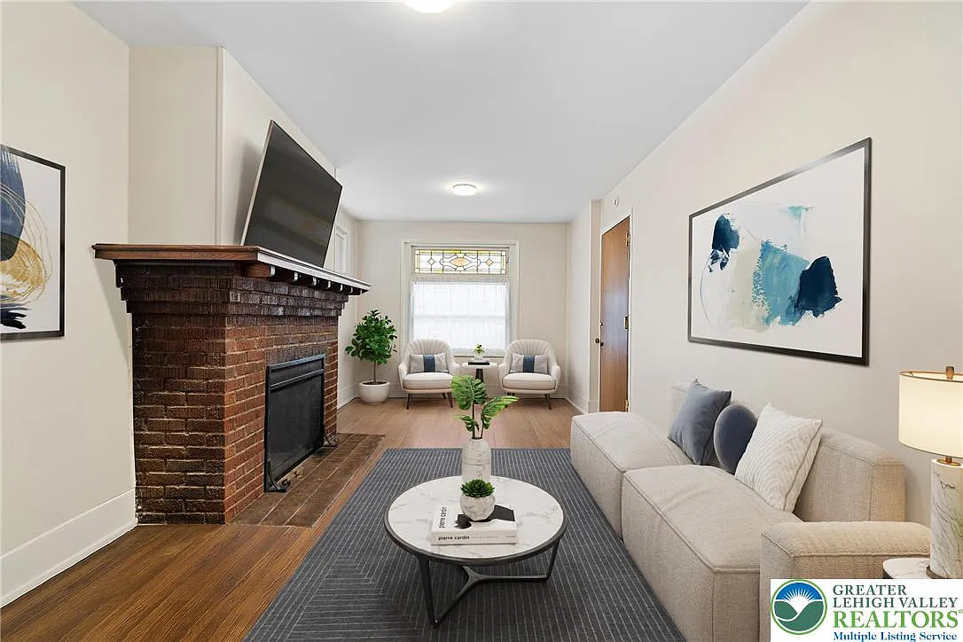 1 bed, 1.0 bath, 750 sqft, $1,200 — Photo 4