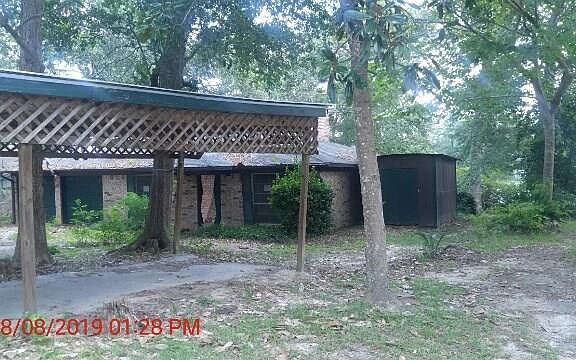 2nd image of 630 Sherwood Forest Dr