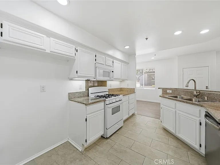 12921 Ternberry Ct — Photo 12